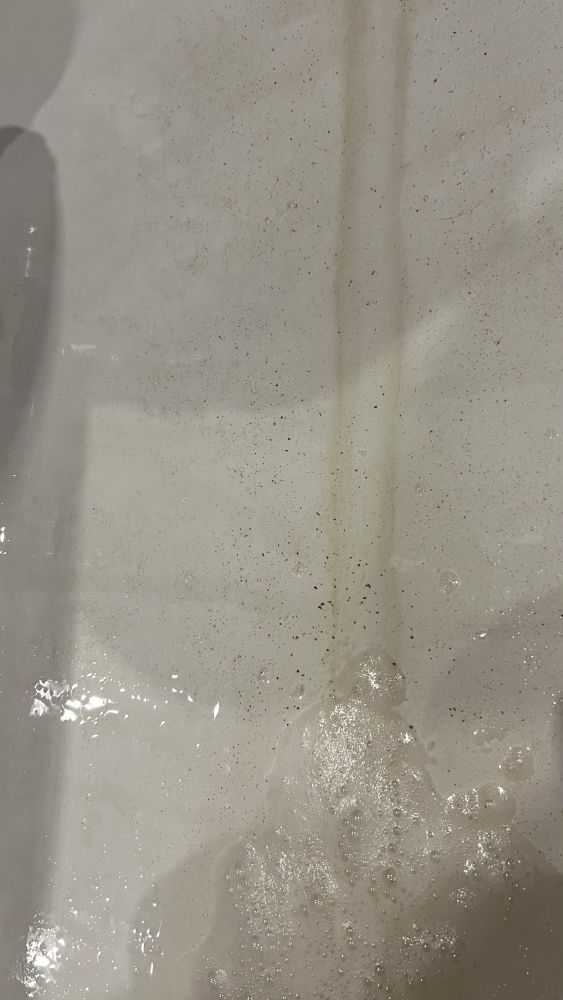 Песок с крана в ванной